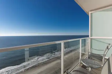 Hilton Grand Vacations Club Ocean 22 Myrtle Beach. - 17