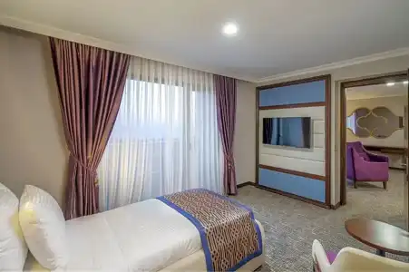 Ramada Plaza by Wyndham - 50
