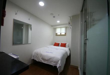 Star Guest House - 3