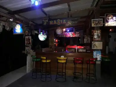 Rasta House - 24