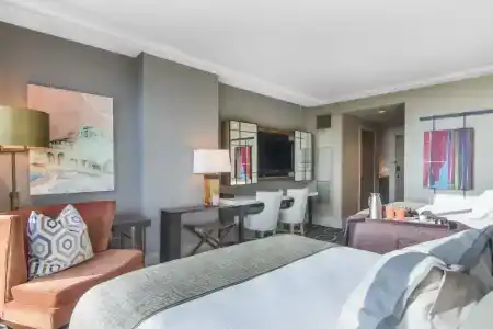 Omni Dallas - 76
