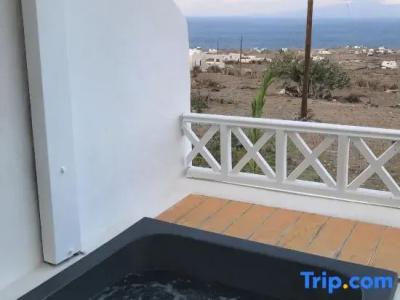 Muses Cycladic Suites - 124