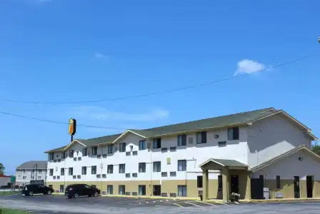 Super 8 Topeka/Wanamaker RD/I-70 - 13