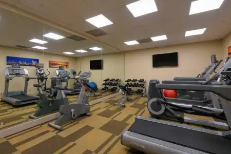 Courtyard by Marriott Old Town - 21