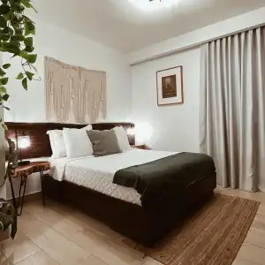 Studio 27 Backpackers - 33