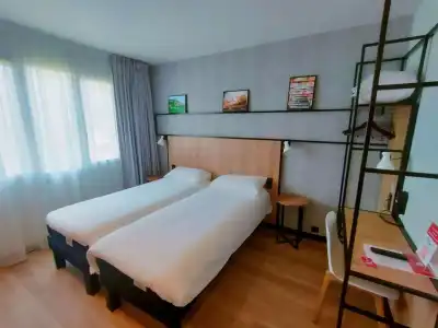 Royal Beach Resort & Spa - 5