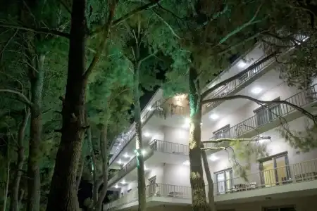 Koukounaria & Suites - 105