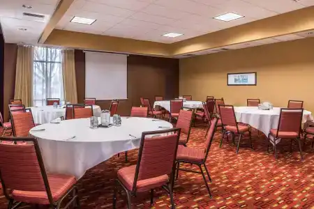 Courtyard by Marriott Sacramento Midtown - 15