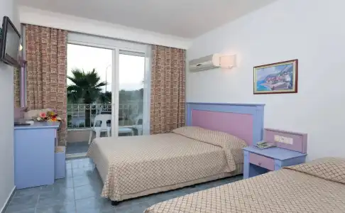 Eva Beach - 27