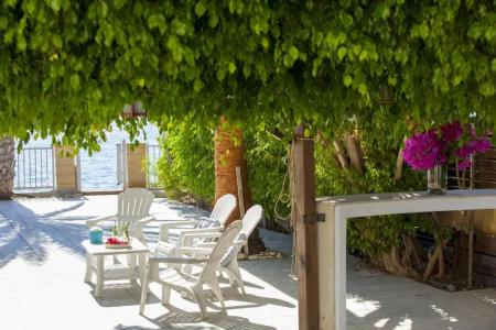 Meneou Beachfront Villa Sunset - 57