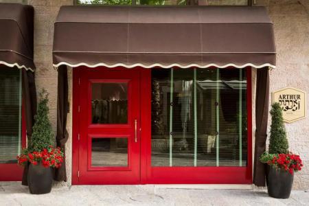 Arthur - an Atlas Boutique - 38