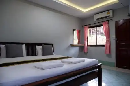 Marina Hut Guest House - 41