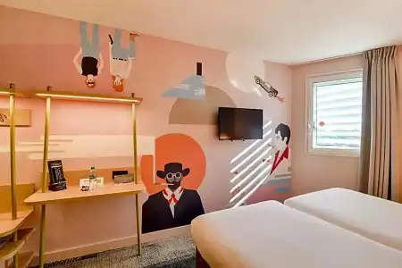 ibis Styles Lyon Confluence - 53