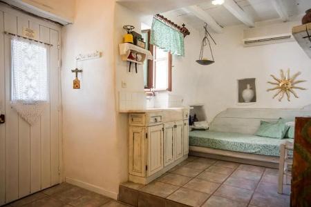 Anthippi Guest House - 250