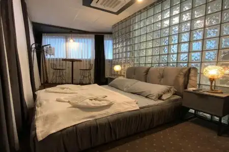 Eva Otel - 3