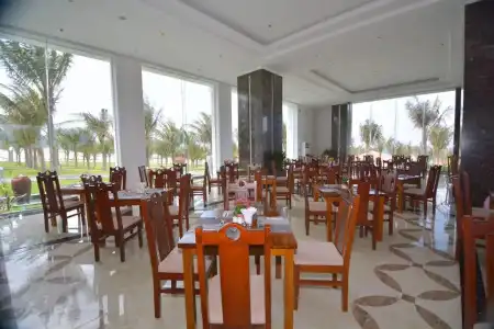 Ocean Waves Resort - 33
