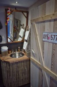 Road Stop Neandertal - 23