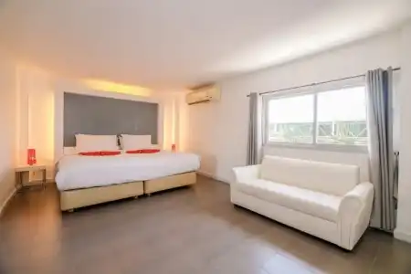 The Original Orange Rooms - 46