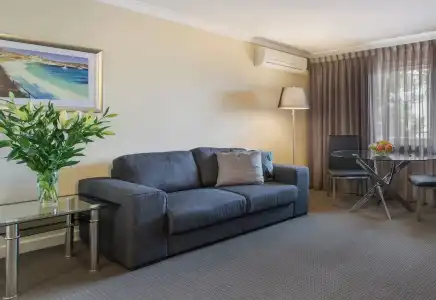 The Peninsula Riverside Serviced Apartments - 41