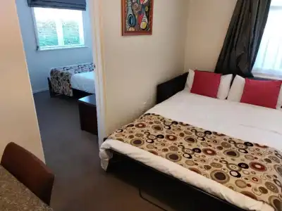Eden Park Motel - 34