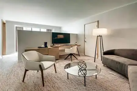 JW Marriott Parq - 97