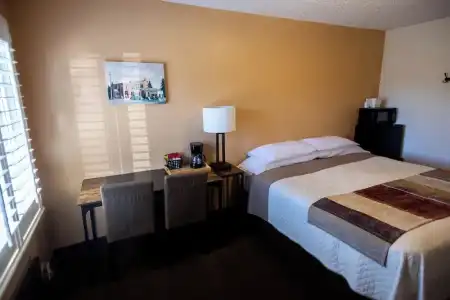 Blue Pine Motel - 21