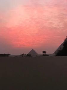 3 Pyramids View Inn - 98