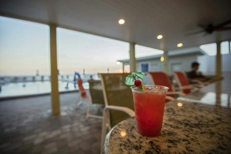 Sailport Waterfront Suites - 38