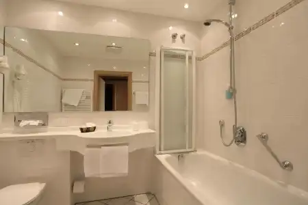 Hotel-Restaurant Esbach Hof - 12