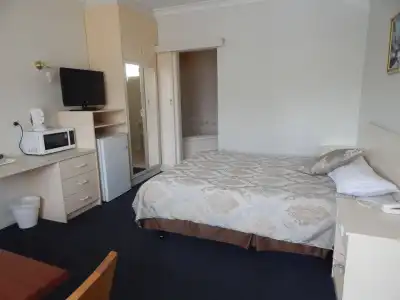 Jacksons Motor Inn - 1