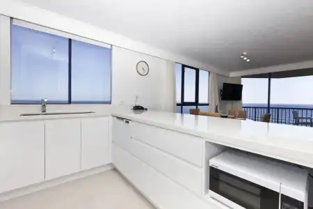 Surf Regency Apartments - 78