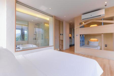Balcony Seaside Sriracha & Serviced Apartments (SHA Extra Plus) - 47