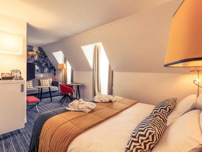 de Bourbon - Mercure Bourges - 66