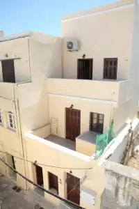 Afroditi Syros - 0