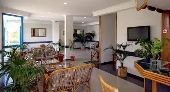 Plaza - 17