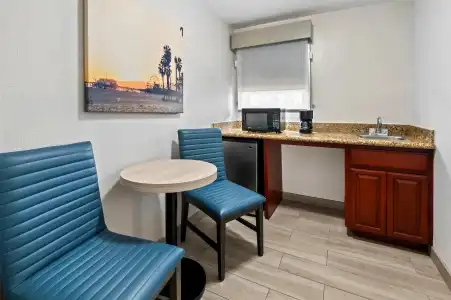 SureStay by Best Western Santa Monica - 67