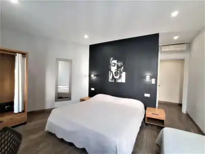 H33 Hôtel - 24