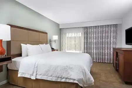 Hampton Inn & Suites Florence Center - 68