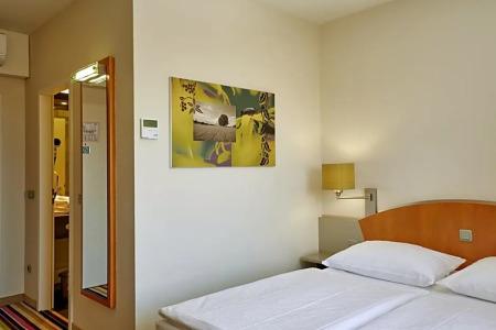 H+ Koeln-Huerth - 32