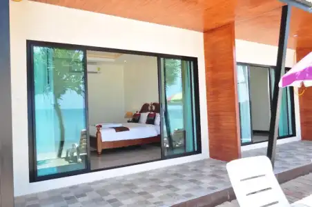 Lanta Seafront Resort - 93