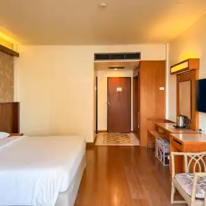 Golden Beach Pattaya - 26