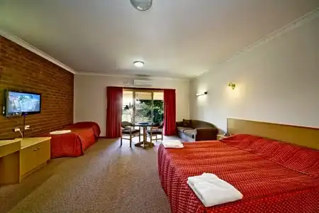 Paradise Lakes Motel - 15