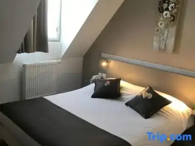 Hôtel de L'Ill - 77