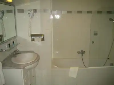 ATH Hôtel Athénée - 47