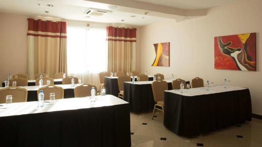 The Oyster Bay Suites - 17