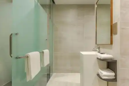 Le Sands Oceanfront Danang - 136