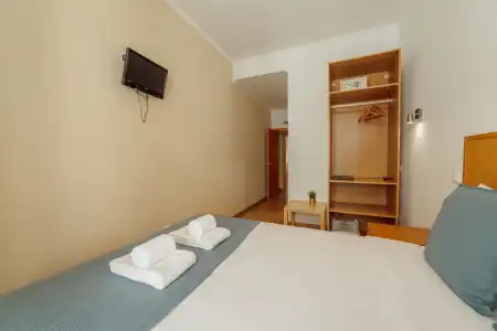 DownTown Guest House - 140