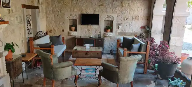 Sarnich Cave Suites - 16