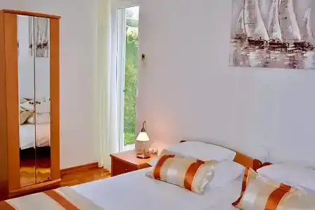 Apartment 3 Beaches With Free Parking - 315