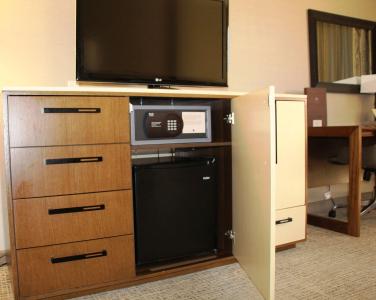 DoubleTree by Hilton Fresno Convention Center - 25